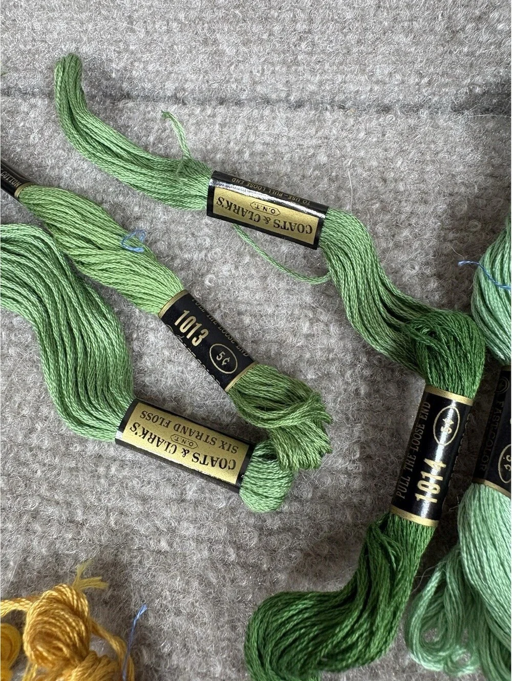 Lot Of Mixed Embroidery Floss Vintage DMC Lily J&P Coats Craft Thread 70+ skeins